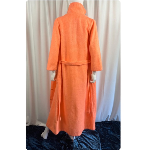 Vintage 60’s 70’s ‘Sears’ Long Fuzzy House Coat in Day Glow Orange Pink • XS/S - Picture 8 of 10
